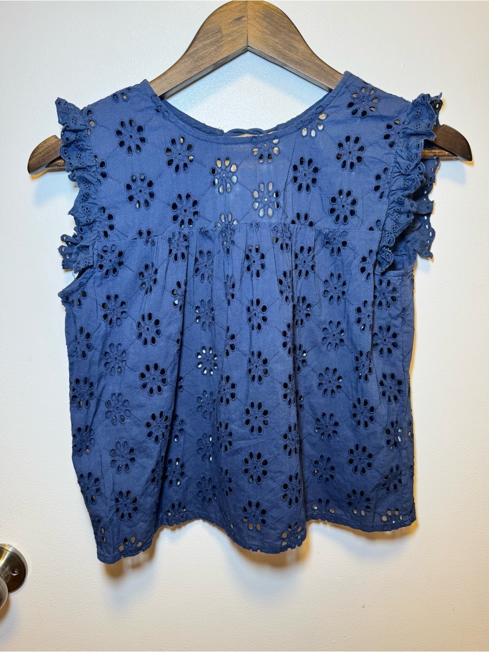 Isa & Ella Eyelet Ruffle Sleeve Camisole in Navy 100% Cotton Size Small